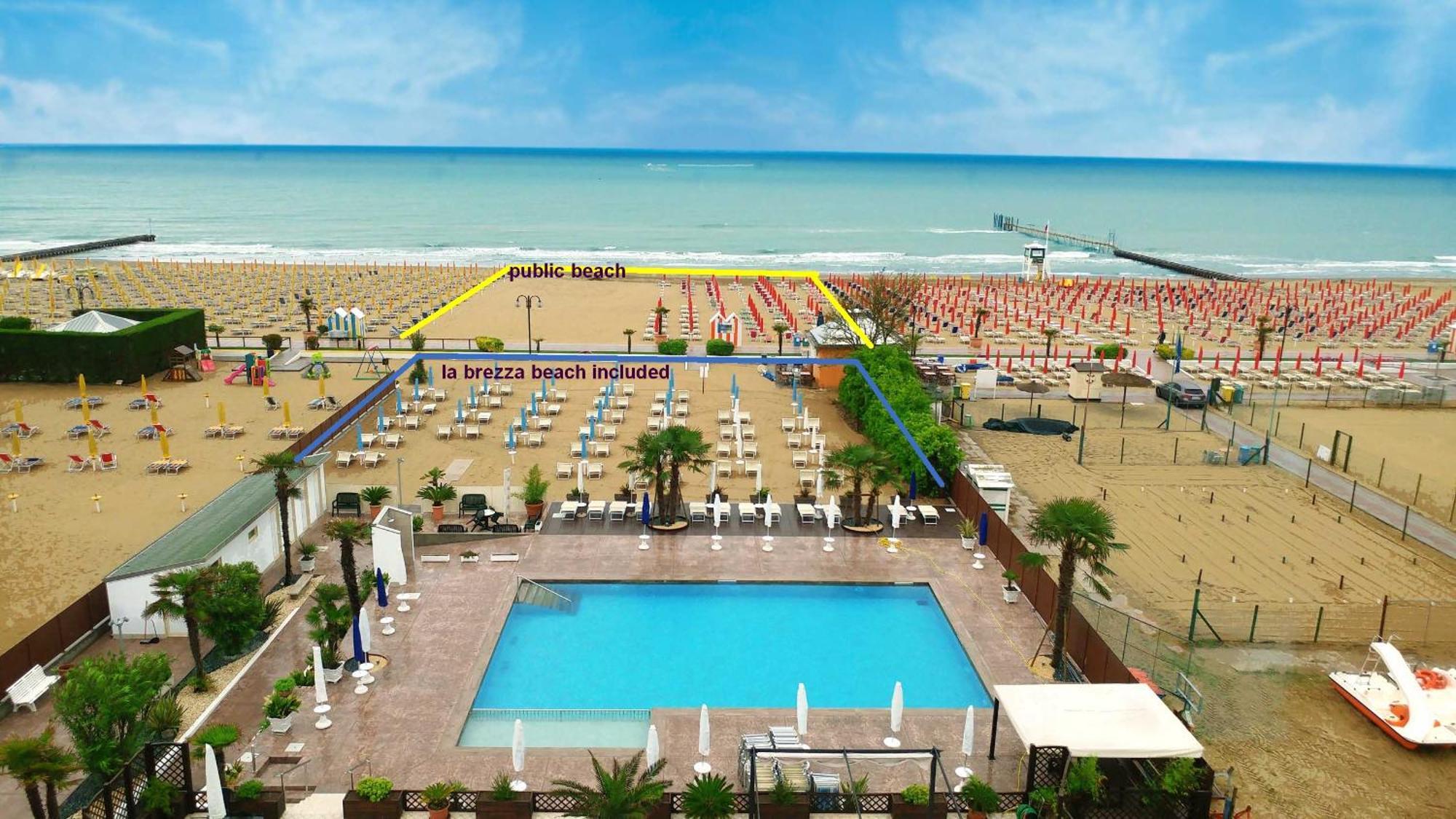 Hotel La Brezza Frontemare Jesolo Extérieur photo